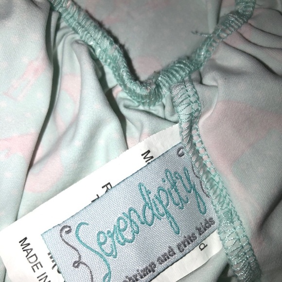 Serendipity By Shrimp & Grits Kids Size 5-6 Little Girls Flamingo Ruffle top - Picture 5 of 6